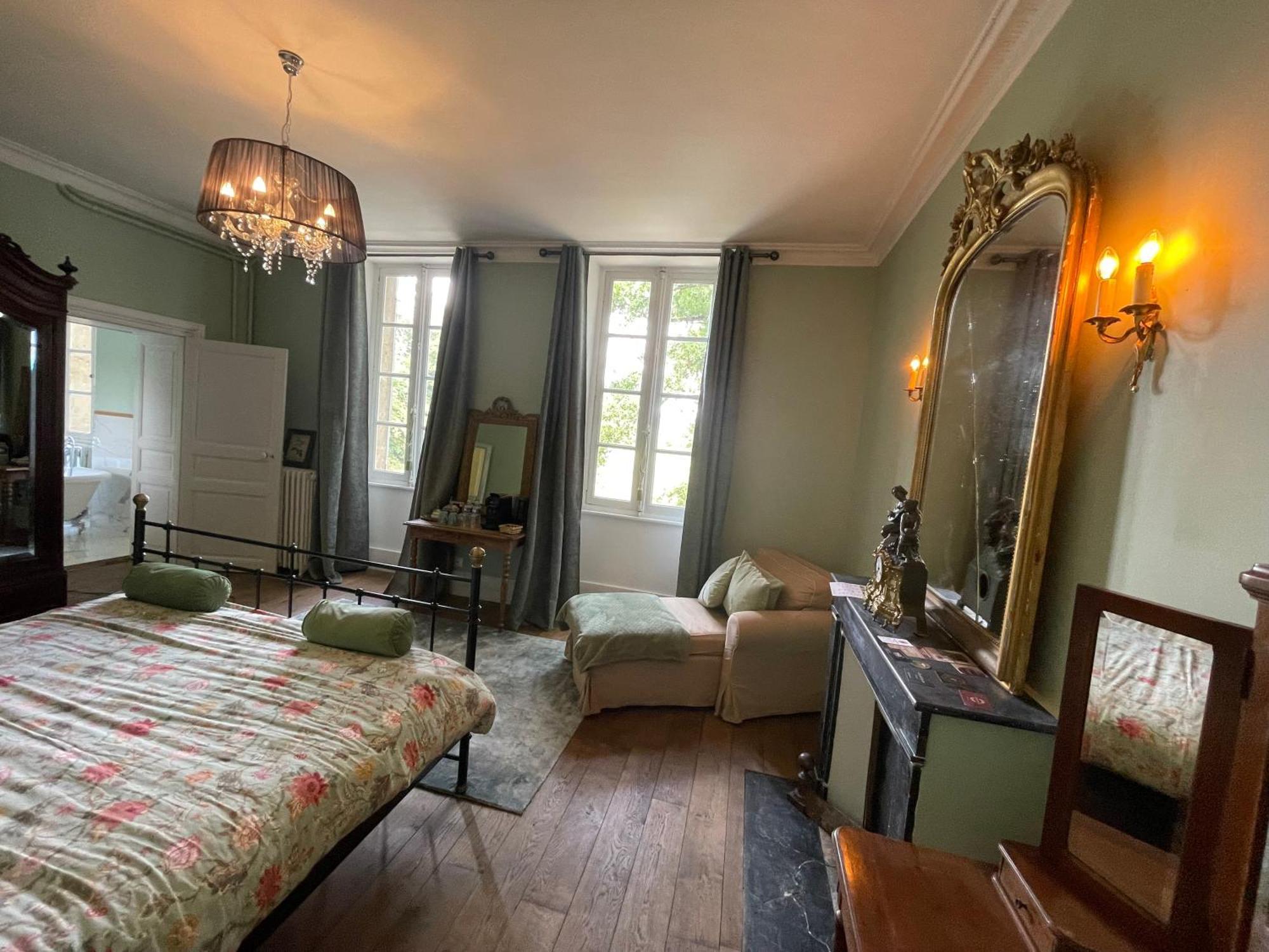 Chateau Du Grand Lucay Bourbon-lʼArchambault Eksteriør bilde